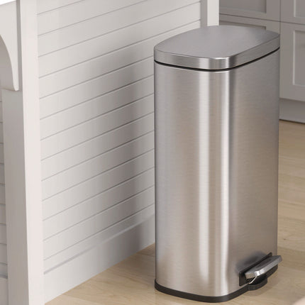 Step Pedal Trash Can, 8 gal, Plastic/Stainless Steel, Silver