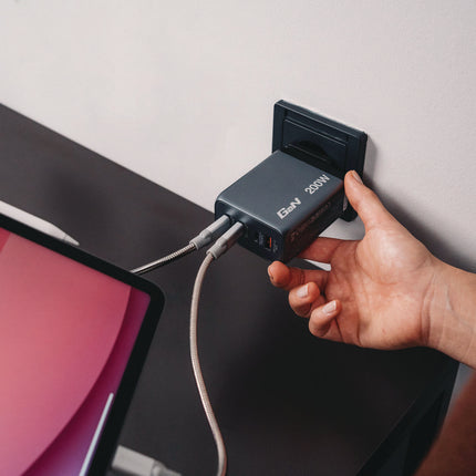 200 W 4-Port GaN Wall Charger, Black/Gray