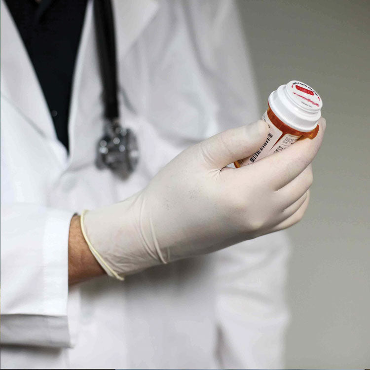 Latex Exam Gloves, Powder-Free, 4/5 mil, Large, Ivory, 100/Box, 10 Boxes/Carton