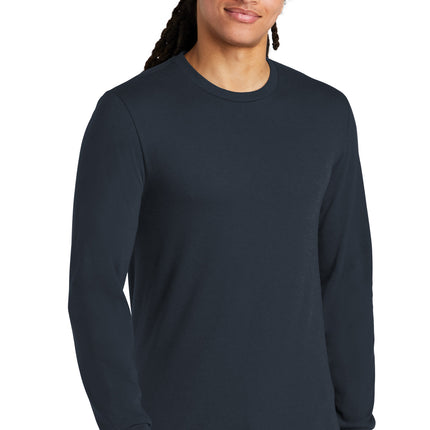 District ® Perfect Tri ® Long Sleeve Tee . DM132