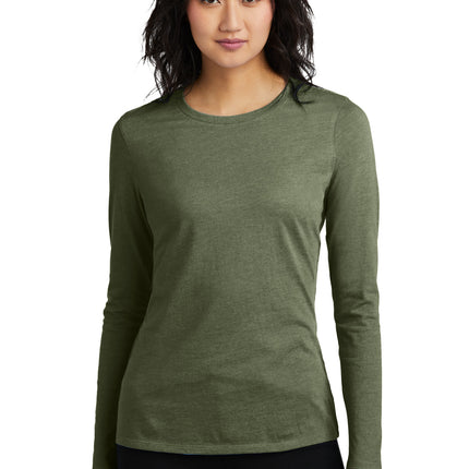 District ® Women's Perfect Blend ® CVC Long Sleeve Tee DT110
