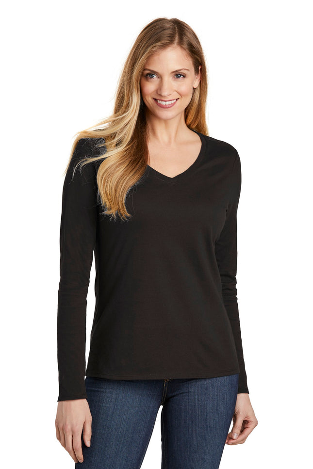 District ® Women's Very Important Tee ® Long Sleeve V-Neck DT6201