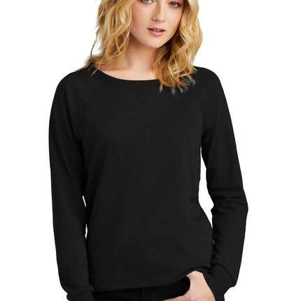 District ® Very Important Tee ® 3/4-Sleeve Raglan. DT6210