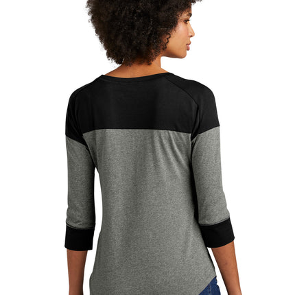 New Era  ® Women's French Terry Pullover Hoodie. LNEA500