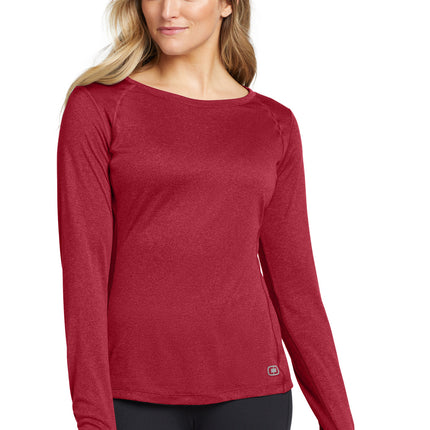 OGIO ® Women's Long Sleeve Pulse Crew. LOE321