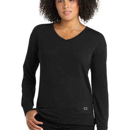 OGIO ®  Women's Luuma Flex Long Sleeve V-Neck LOG825