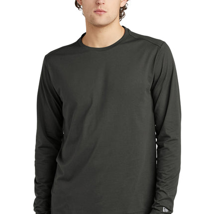 New Era  ®  Heritage Blend Long Sleeve Crew Tee. NEA102