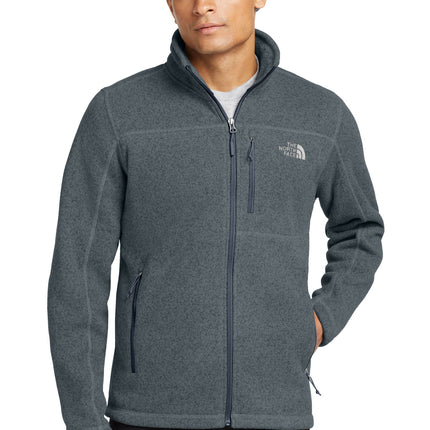 The North Face  ®  Sweater Fleece Jacket. NF0A3LH7
