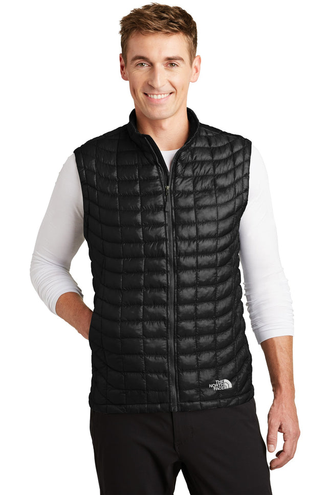 The North Face  ®  ThermoBall     Trekker Vest. NF0A3LHD