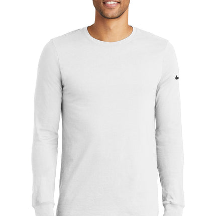 Nike Dri-FIT Cotton/Poly Long Sleeve Tee. NKBQ5230