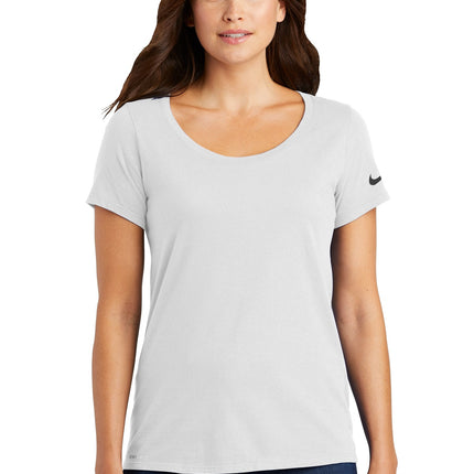 Nike Women's Dri-FIT Cotton/Poly Scoop Neck Tee. NKBQ5234