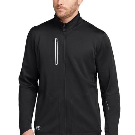 OGIO ®  Radius 1/4-Zip. OE550
